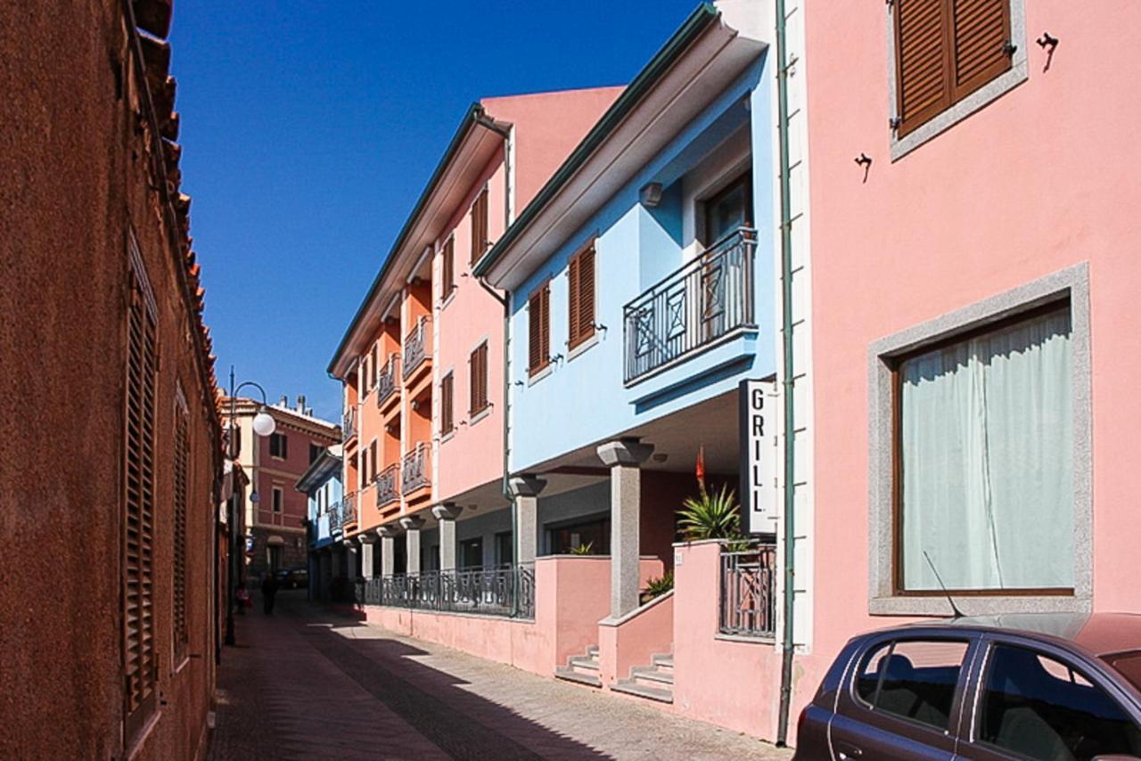 Carlo Felice Apartment Santa Teresa Gallura Ngoại thất bức ảnh