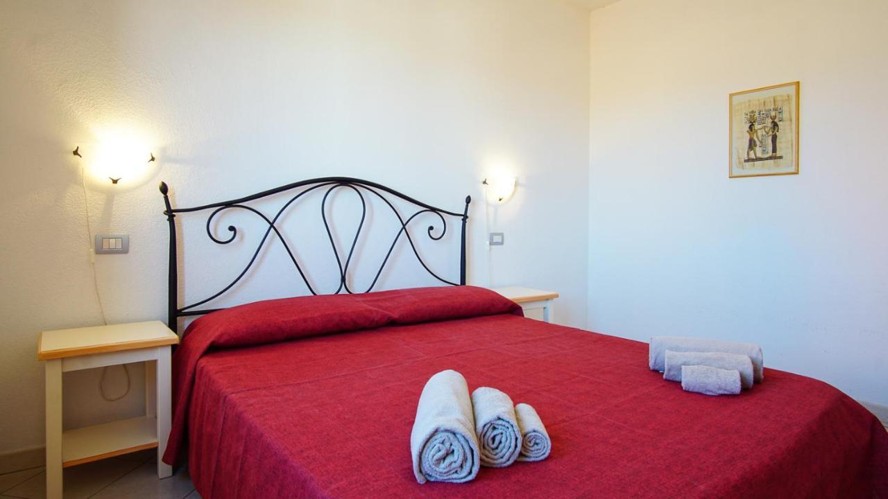 Carlo Felice Apartment Santa Teresa Gallura Ngoại thất bức ảnh